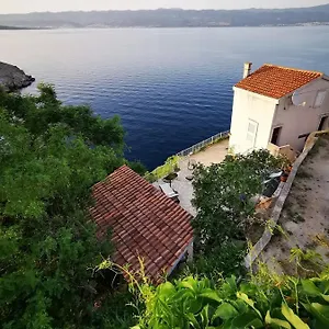 Verbana Vrbnik (Primorje-Gorski Kotar)